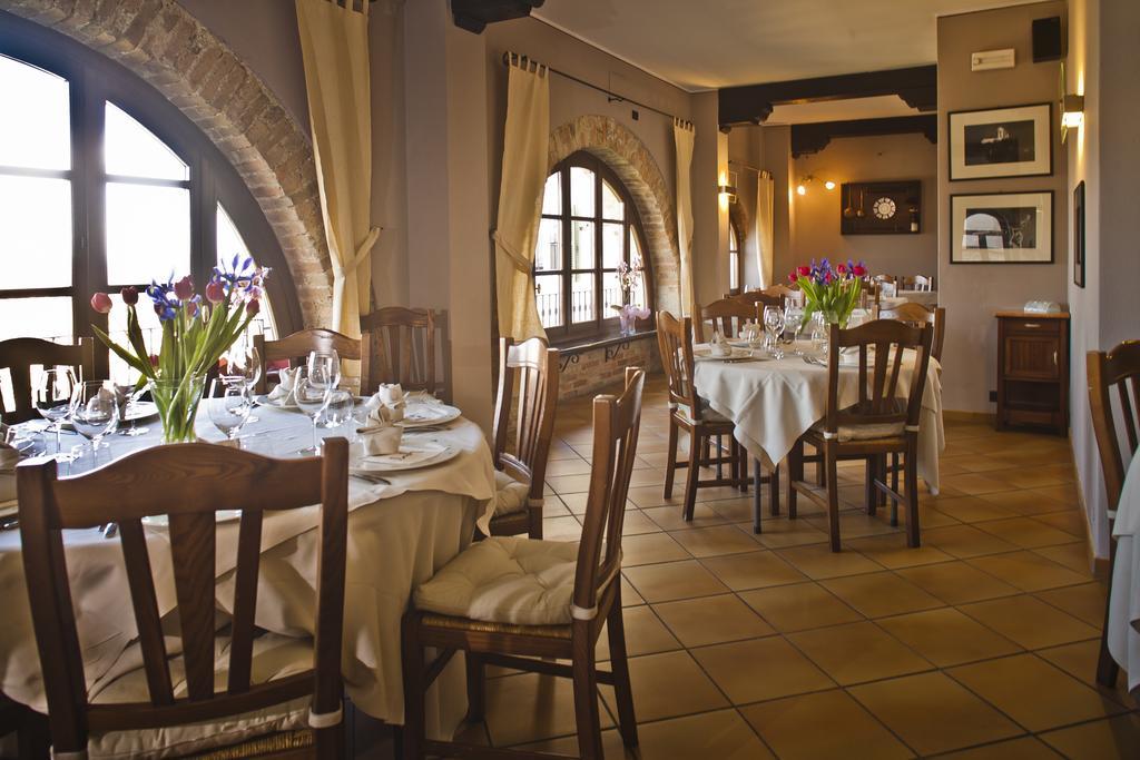Le Torri - Castiglione Falletto Dış mekan fotoğraf